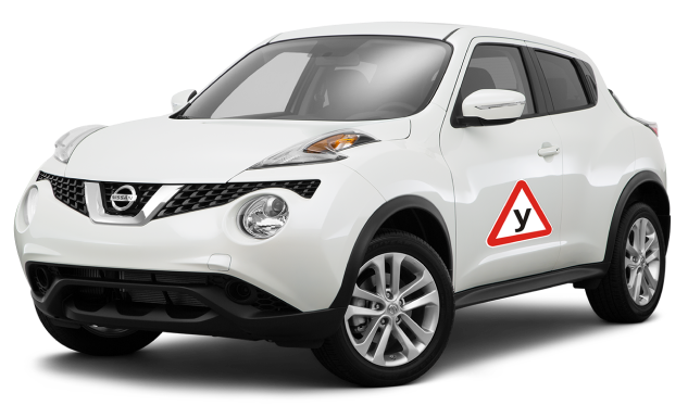 Учебный Nissan Juke автошколы «Лидер»